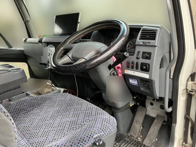 三菱ふそうファイターアルミバン中型（4t）[写真32]