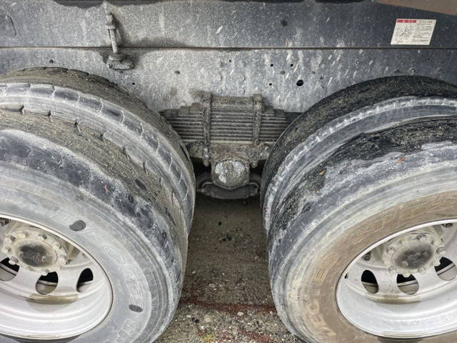 日野プロフィアダンプ大型（10t）[写真16]