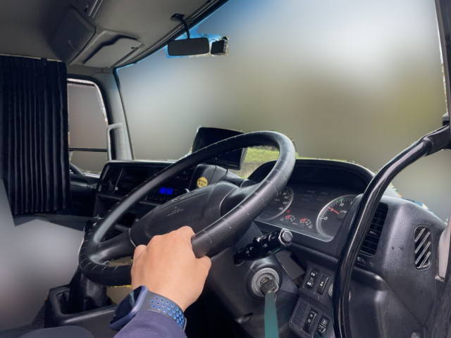 日野プロフィアダンプ大型（10t）[写真30]