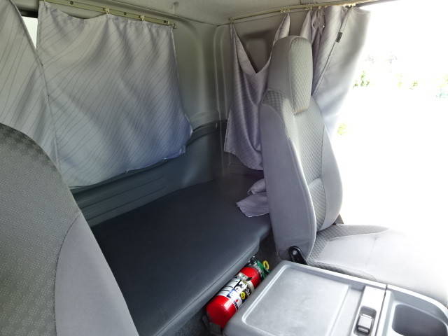 いすゞフォワードアルミウイング中型（4t）[写真24]