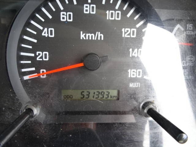 いすゞフォワードアルミウイング中型（4t）[写真25]