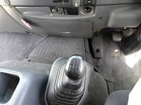 いすゞフォワードアルミウイング中型（4t）[写真27]