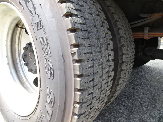 いすゞフォワードアルミウイング中型（4t）[写真29]