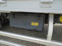 いすゞフォワードアルミウイング中型（4t）[写真30]