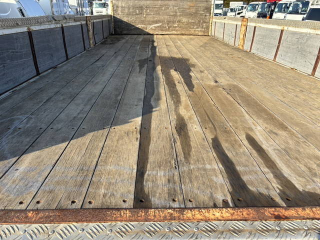 三菱ふそうファイターセルフクレーン5段中型（4t）[写真10]