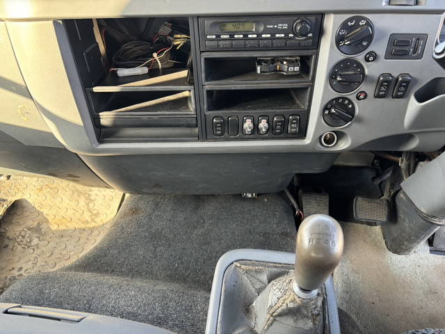 三菱ふそうファイターセルフクレーン5段中型（4t）[写真21]