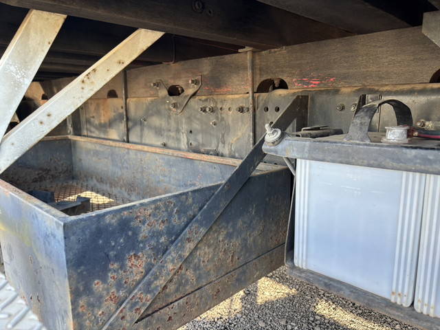 三菱ふそうファイターセルフクレーン5段中型（4t）[写真27]