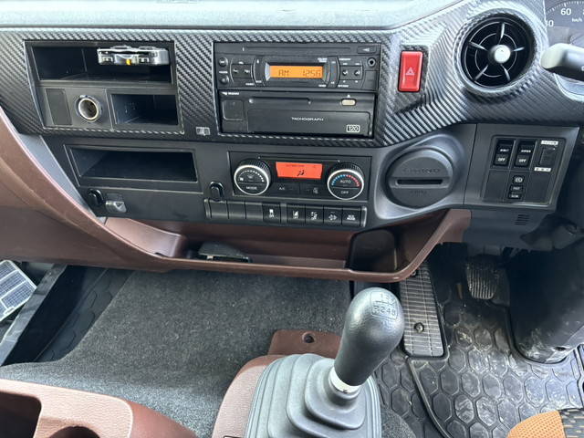 日野レンジャーアルミウイング中型（4t）[写真15]