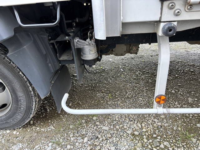 日野レンジャーアルミウイング中型（4t）[写真21]