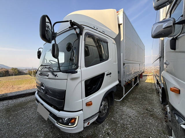 日野レンジャーアルミウイング中型（4t）[写真03]