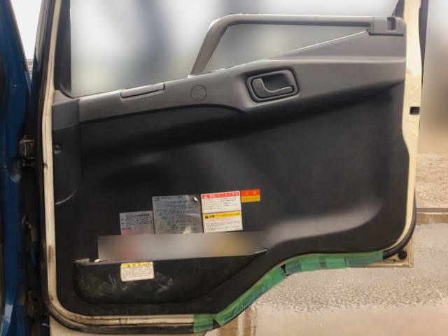 三菱ふそうファイタークレーン4段増トン（6t・8t）[写真27]