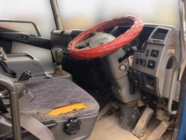 三菱ふそうファイタークレーン4段増トン（6t・8t）[写真29]