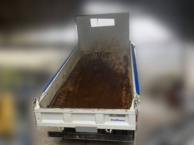 三菱ふそうキャンターダンプ小型（2t・3t）[写真06]