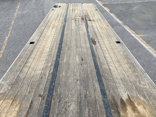 三菱ふそうスーパーグレートセルフローダー大型（10t）[写真11]