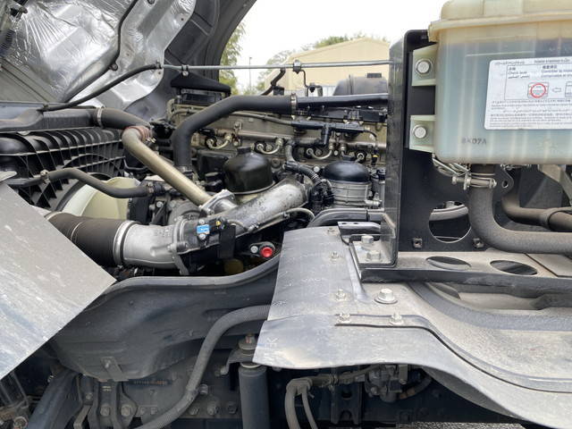 三菱ふそうスーパーグレートセルフローダー大型（10t）[写真23]