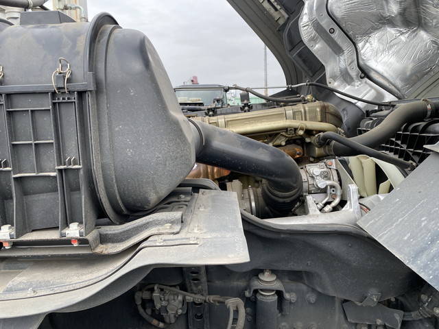 三菱ふそうスーパーグレートセルフローダー大型（10t）[写真24]