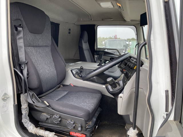 三菱ふそうスーパーグレートセルフローダー大型（10t）[写真28]