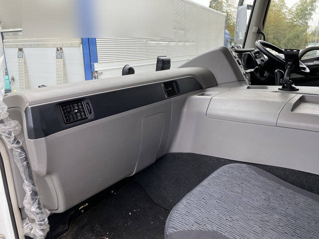 三菱ふそうスーパーグレートセルフローダー大型（10t）[写真29]