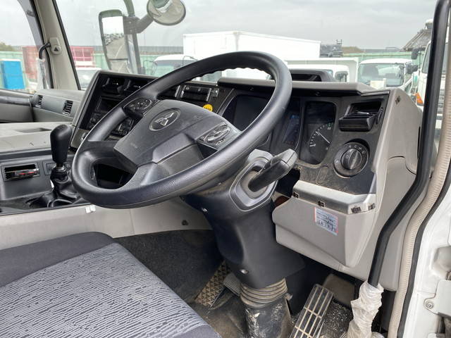 三菱ふそうスーパーグレートセルフローダー大型（10t）[写真30]