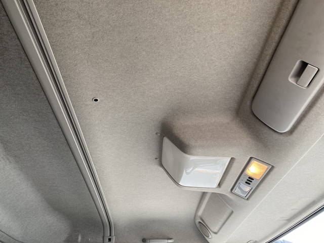 三菱ふそうスーパーグレートセルフローダー大型（10t）[写真32]