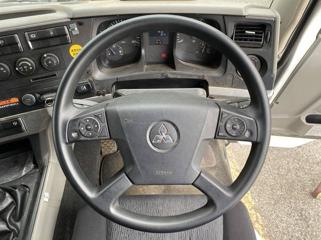 三菱ふそうスーパーグレートセルフローダー大型（10t）[写真33]