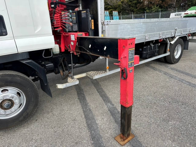 いすゞフォワードクレーン4段中型（4t）[写真15]