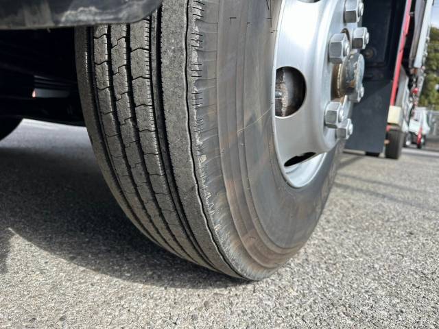 いすゞフォワードクレーン4段中型（4t）[写真31]