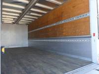 いすゞフォワードアルミウイング中型（4t）[写真12]