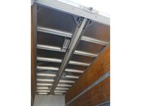 いすゞフォワードアルミウイング中型（4t）[写真13]