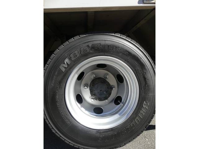 いすゞフォワードアルミウイング中型（4t）[写真17]