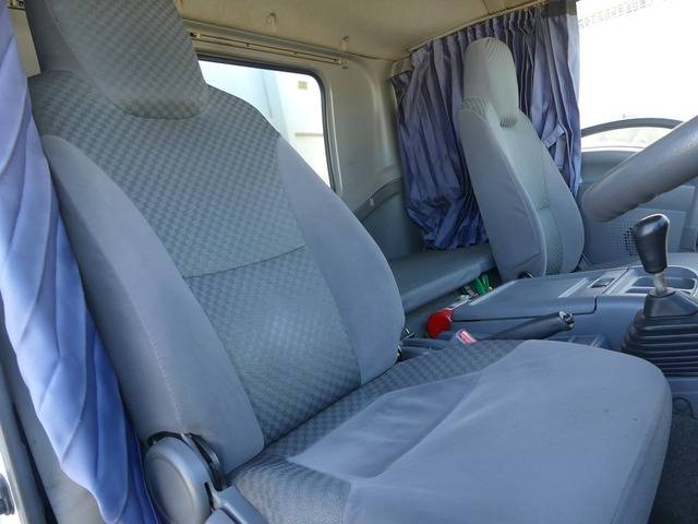 いすゞフォワードアルミウイング中型（4t）[写真26]