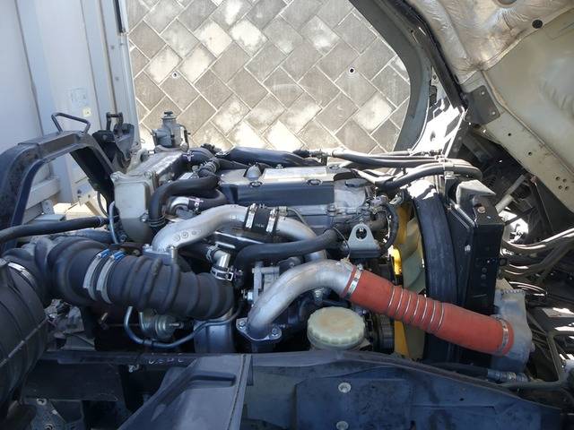 いすゞフォワードアルミウイング中型（4t）[写真38]