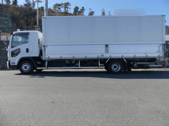 いすゞフォワードアルミウイング中型（4t）[写真06]