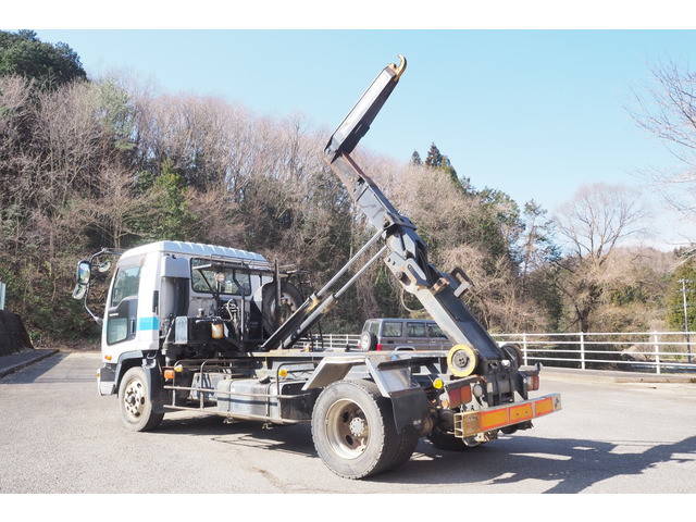 いすゞフォワードコンテナ専用車増トン（6t・8t）[写真02]