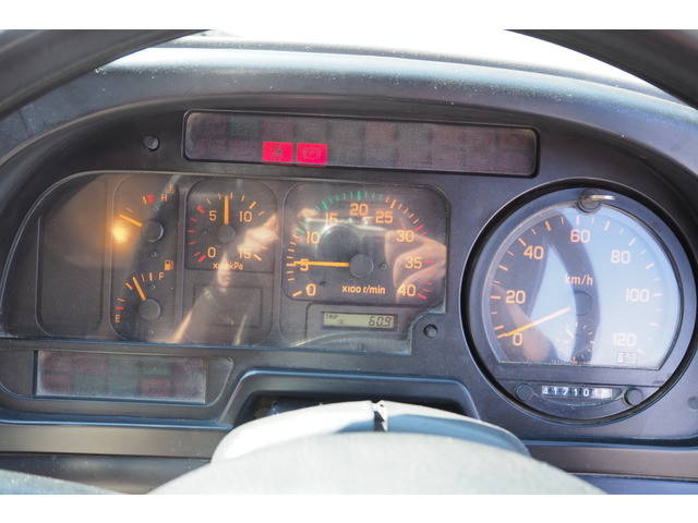 いすゞフォワードコンテナ専用車増トン（6t・8t）[写真37]