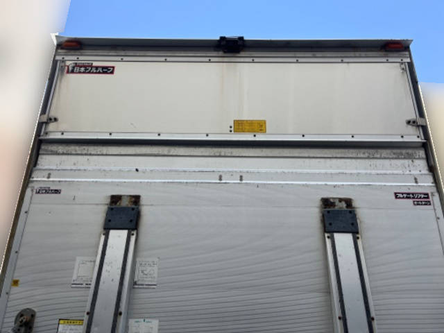 日野レンジャーアルミバン中型（4t）[写真13]