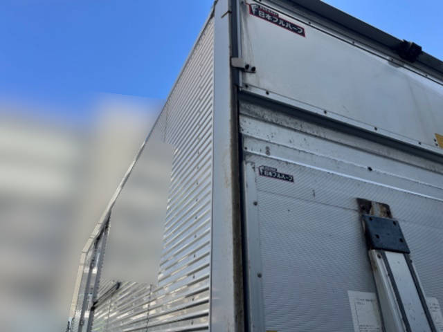 日野レンジャーアルミバン中型（4t）[写真03]