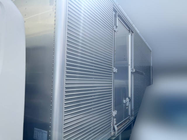 日野レンジャーアルミバン中型（4t）[写真07]