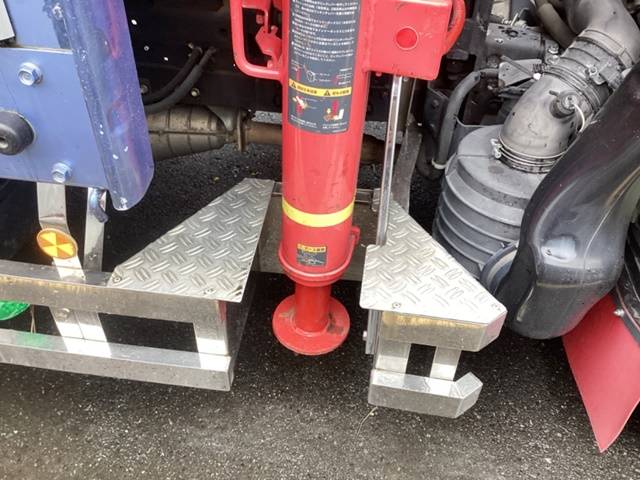 いすゞエルフクレーン5段小型（2t・3t）[写真15]