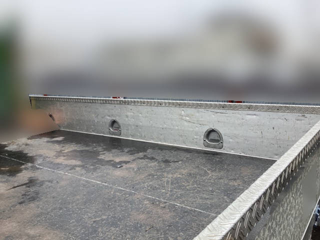 いすゞエルフクレーン5段小型（2t・3t）[写真09]