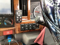 いすゞエルフアルミバン小型（2t・3t）[写真22]