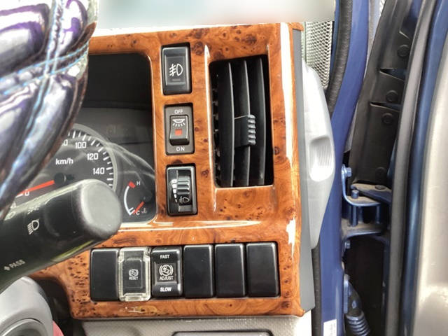 いすゞエルフアルミバン小型（2t・3t）[写真23]