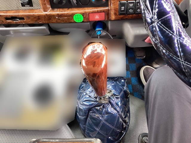 いすゞエルフアルミバン小型（2t・3t）[写真25]