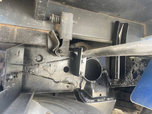 三菱ふそうキャンターダンプ・クレーン付小型（2t・3t）[写真22]