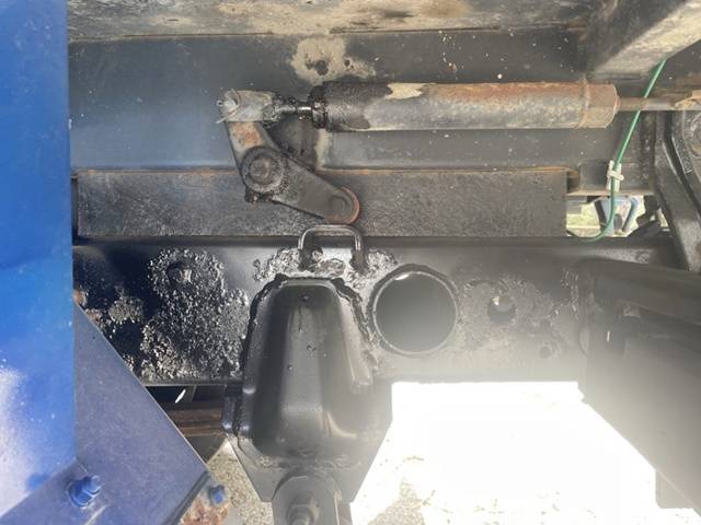 三菱ふそうキャンターダンプ・クレーン付小型（2t・3t）[写真23]