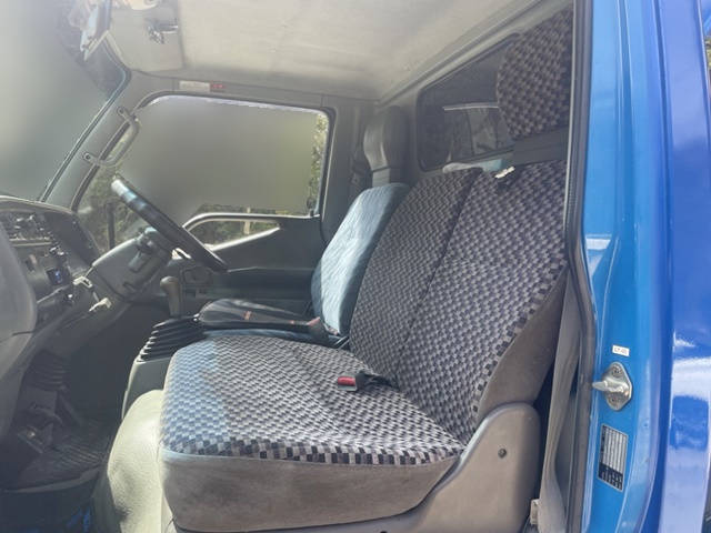 三菱ふそうキャンターダンプ・クレーン付小型（2t・3t）[写真32]