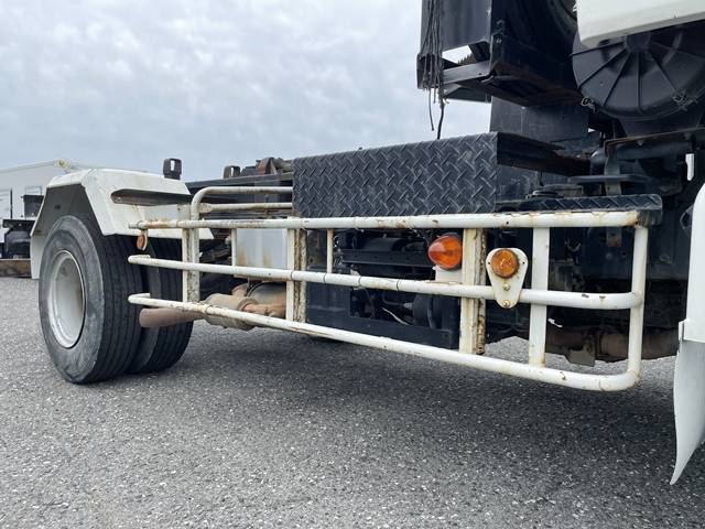 いすゞフォワードコンテナ専用車増トン（6t・8t）[写真18]