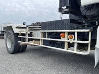 いすゞフォワードコンテナ専用車増トン（6t・8t）[写真18]