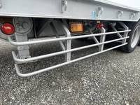 UDトラックスクオントレーラーヘッド（トラクターヘッド）大型（10t）[写真16]