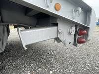 UDトラックスクオントレーラーヘッド（トラクターヘッド）大型（10t）[写真22]